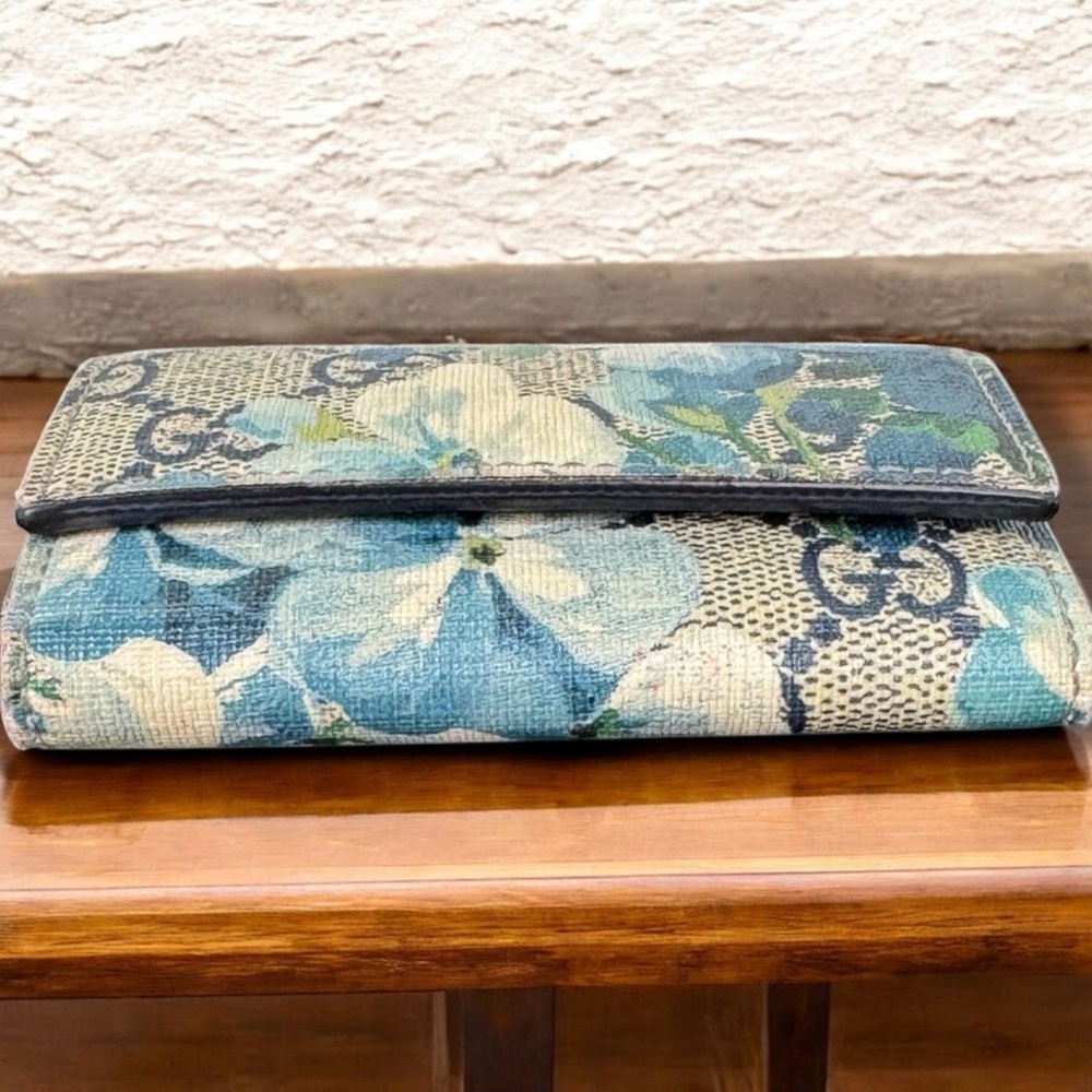 Gucci Blue Blooms GG Supreme 6 Key Holder with COA - Picture 14 of 16